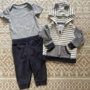 Carter’s 12 Month Outfit